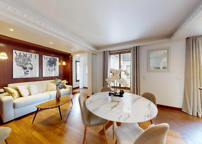 Daire Avenue Montaigne - Prime Location Paris