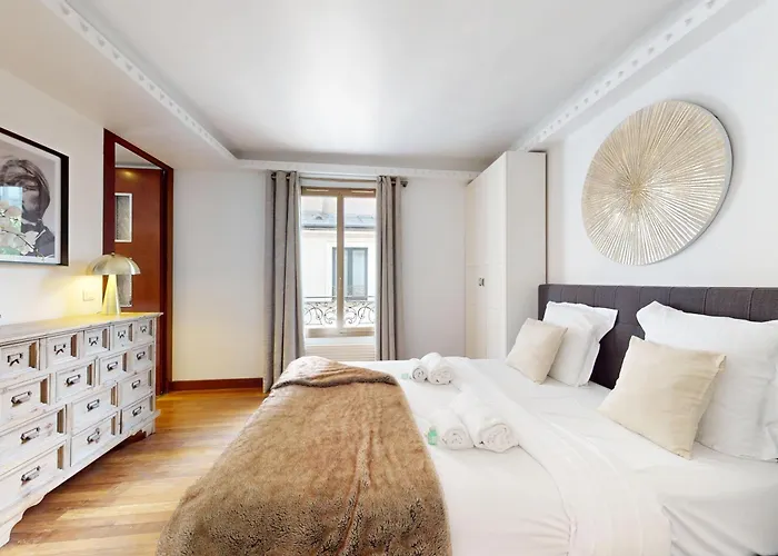 Apartamento Avenue Montaigne - Prime Location *