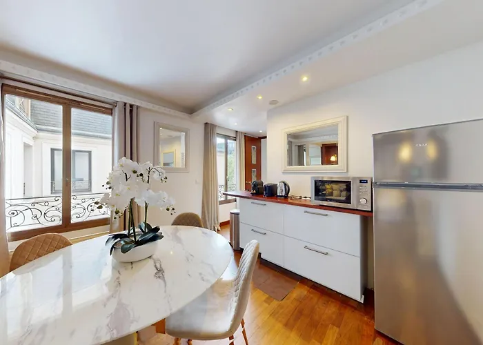 Avenue Montaigne - Prime Location Apartamento