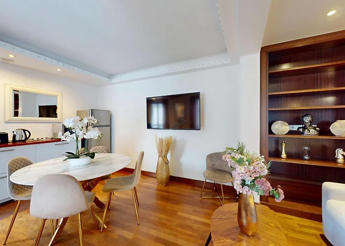 Apartamento Avenue Montaigne - Prime Location *